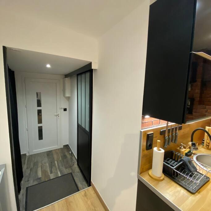 Escale Studio 21M Aeroport Cdg Parc Expo Asterix Gonesse Exterior foto